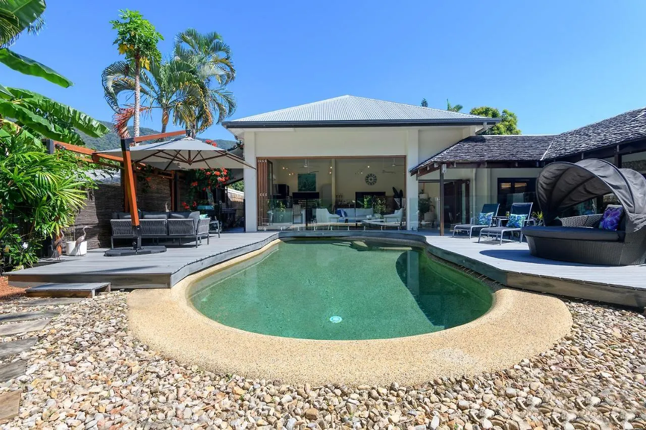 Villa Talpa - An Idyllic Indoor-Outdoor Oasis Palm Cove
